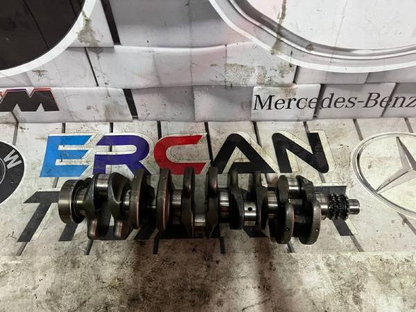 MERCEDES W210 E270 CDI KRANK MİLİ 61200 DE27 ÇIKMA ORJİNAL STANDART yedek parça