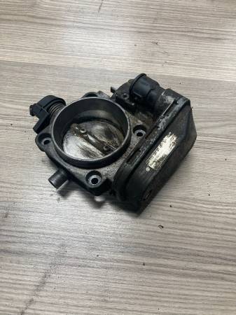 MERCEDES W210 E320 GAZ KELEBEĞİ ÇIKMA ORJİNAL 1121410025