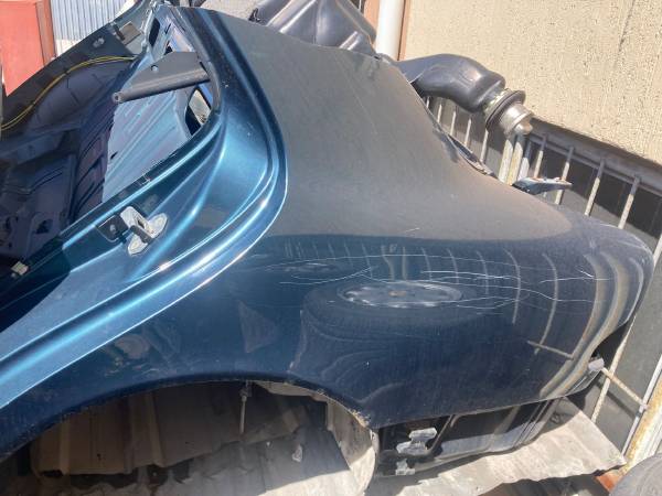 MERCEDES W210 SOL ARKA ÇAMURLUK SAĞ ARKA ÇAMURLUK ARKA PANEL - ERCAN TİCARET yedek parça