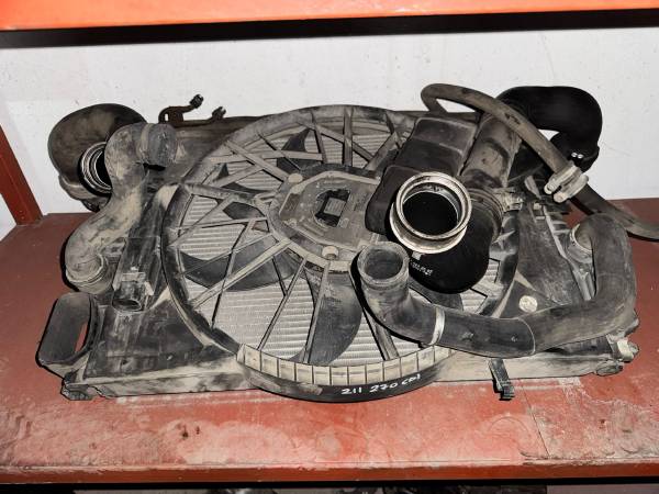 MERCEDES W211 E270 CDI RADYATÖR FAN SETİ FAN BEYNİ 3137229007 - ERCAN TİCARET yedek parça