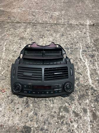 MERCEDES W211 KALORİFER HAVALANDIRMA IZGARASI MENFEZ 2118301854 çıkma orjinal yedek parça