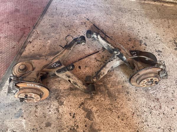 MERCEDES W639 VİTO VİANO ARKA TAŞIYICI SAĞ SOL ÇIKMA ORJİNAL YEDEK PARÇA